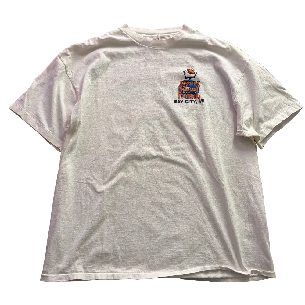 Hooters "Monday Night Football" Tee Size XL
